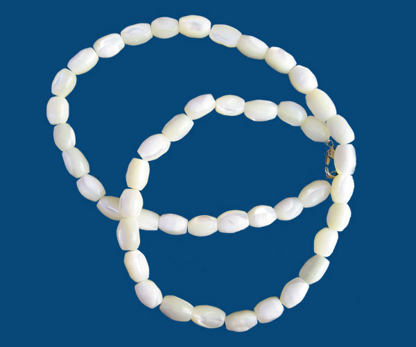 Buy Mother of Pearl Necklace – 17″ | Holyland Gifts